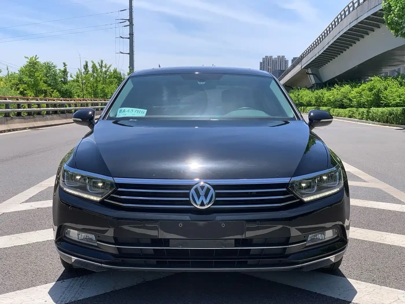 Volkswagen Magotan 2018 Facelift 330TSI DSG Luxury фото 3