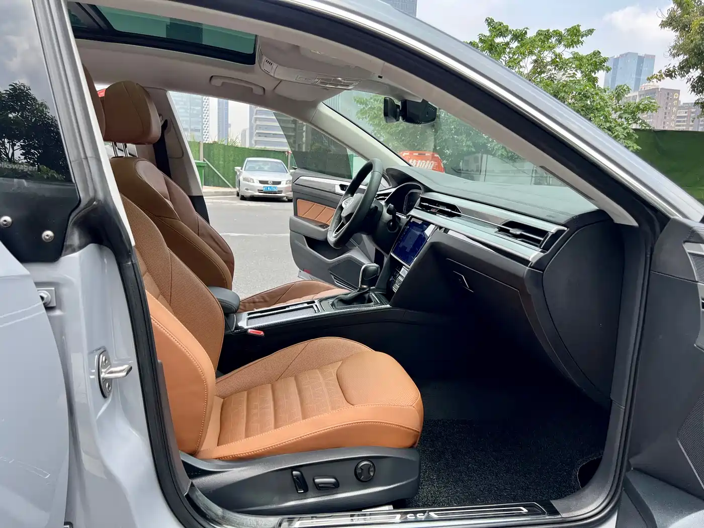 Volkswagen FAW-Volkswagen CC 2021 Shooting Brake 380TSI Hunter Heart Edition фото 11