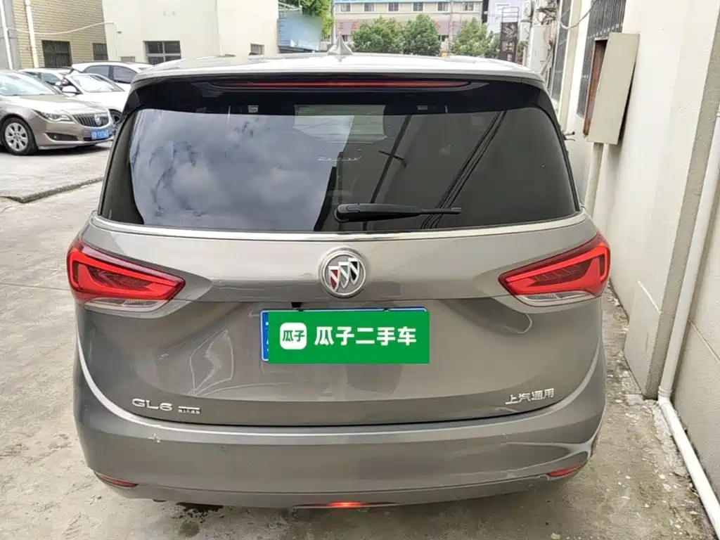 Фото 6 - Buick GL6