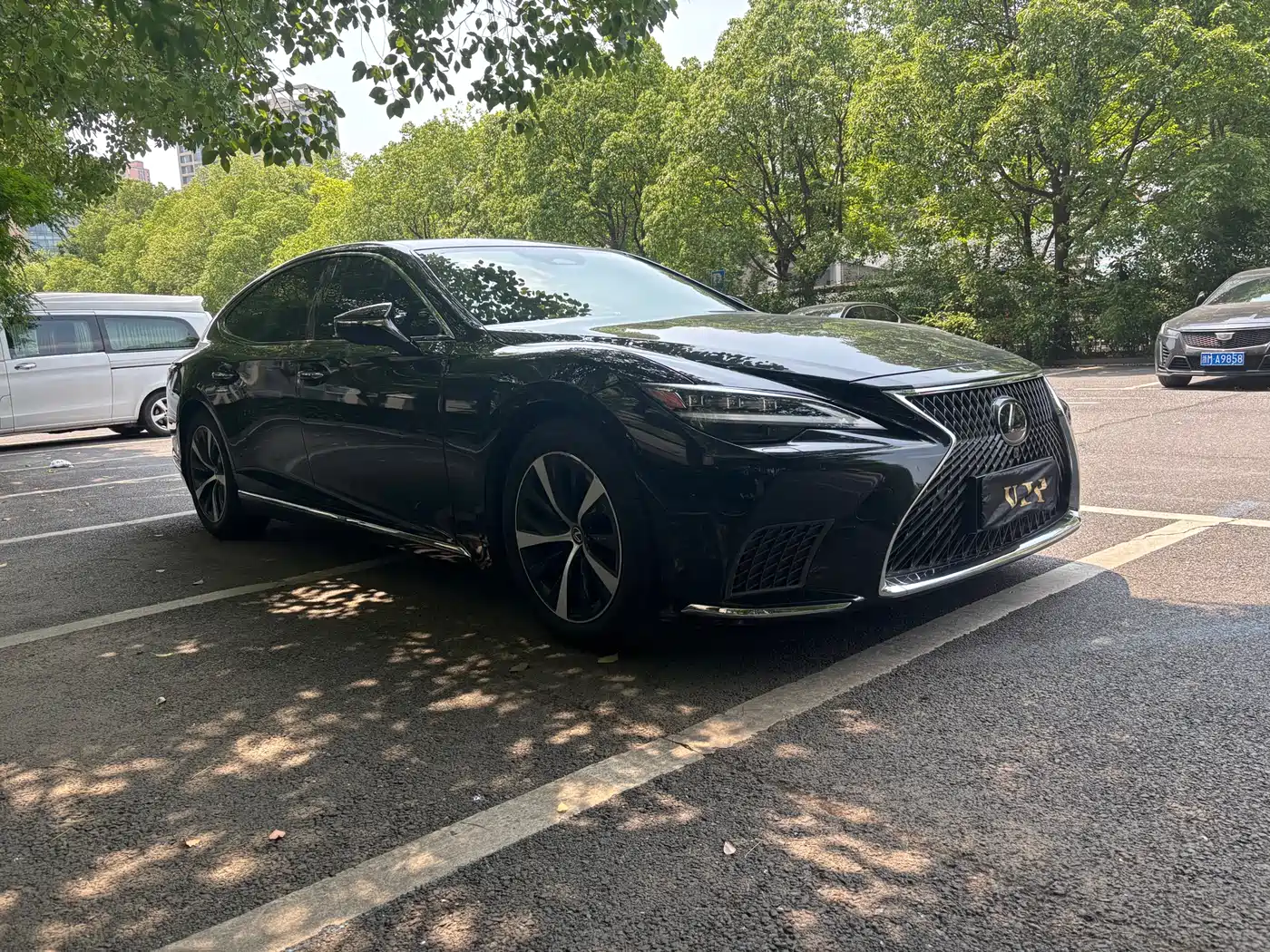 Lexus LS 2024 Model 500h Excellence Edition фото 2