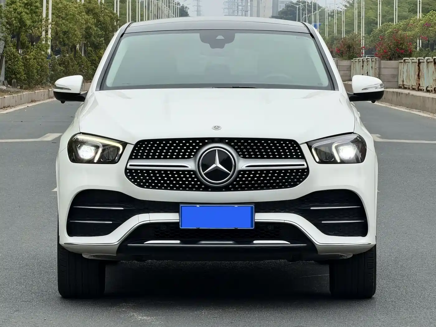 Mercedes-Benz GLE Coupe 2022 GLE 350 4MATIC Coupe SUV Fashion фото 2