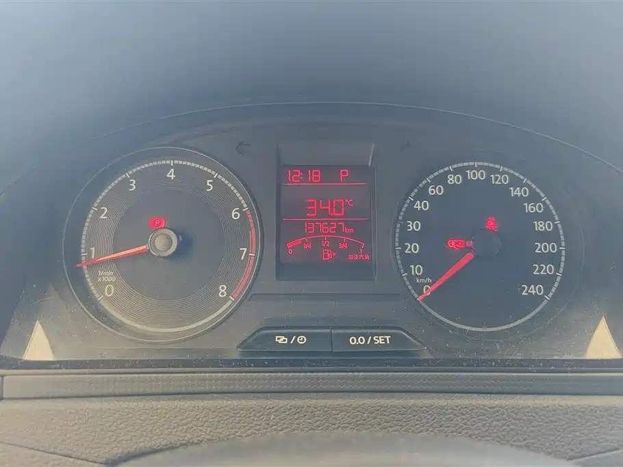 Volkswagen Santana 2016 1.6L Automatic Trend Edition фото 14