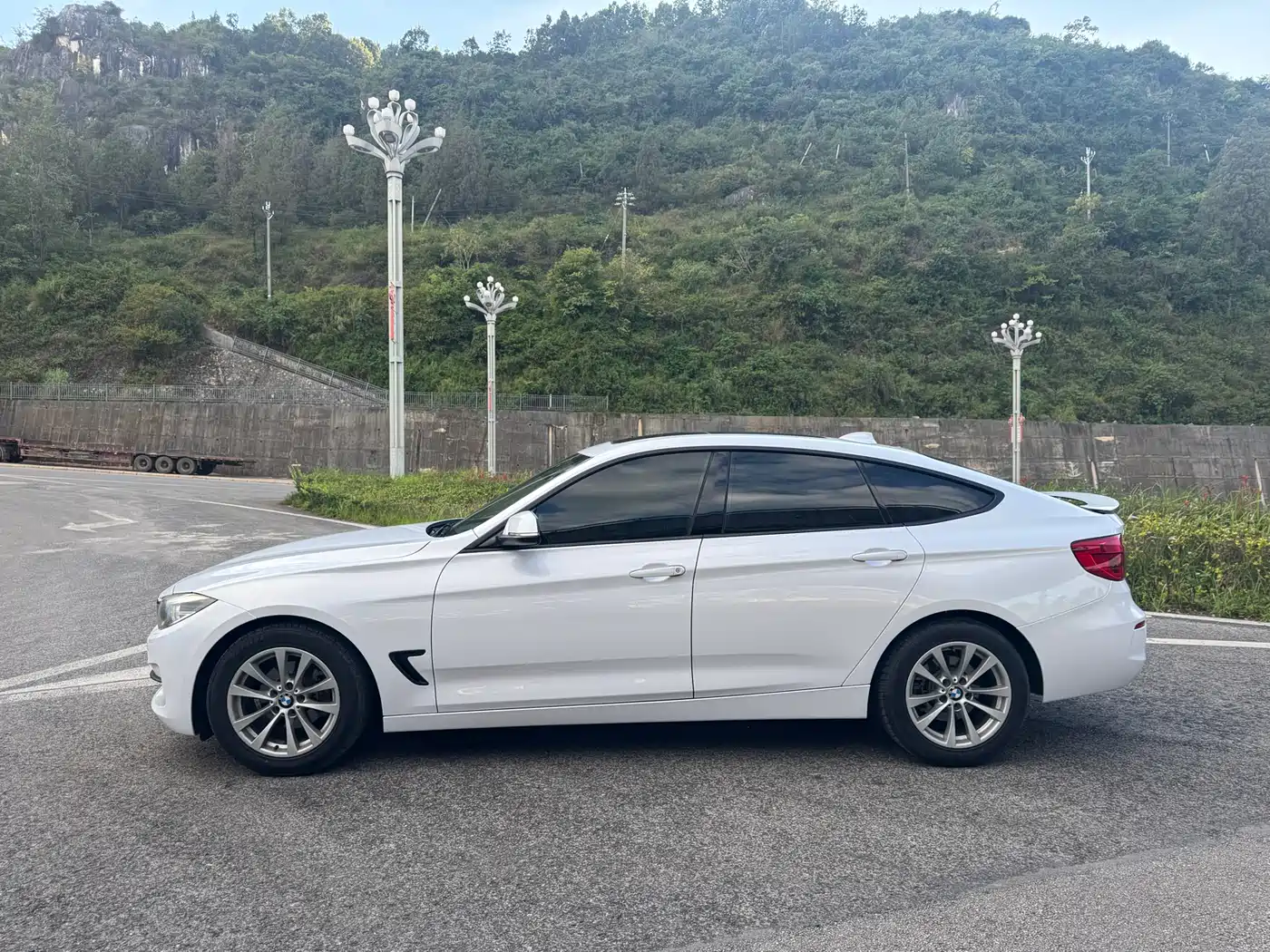 BMW 3 Series GT 2016 320i Fashion Style фото 3