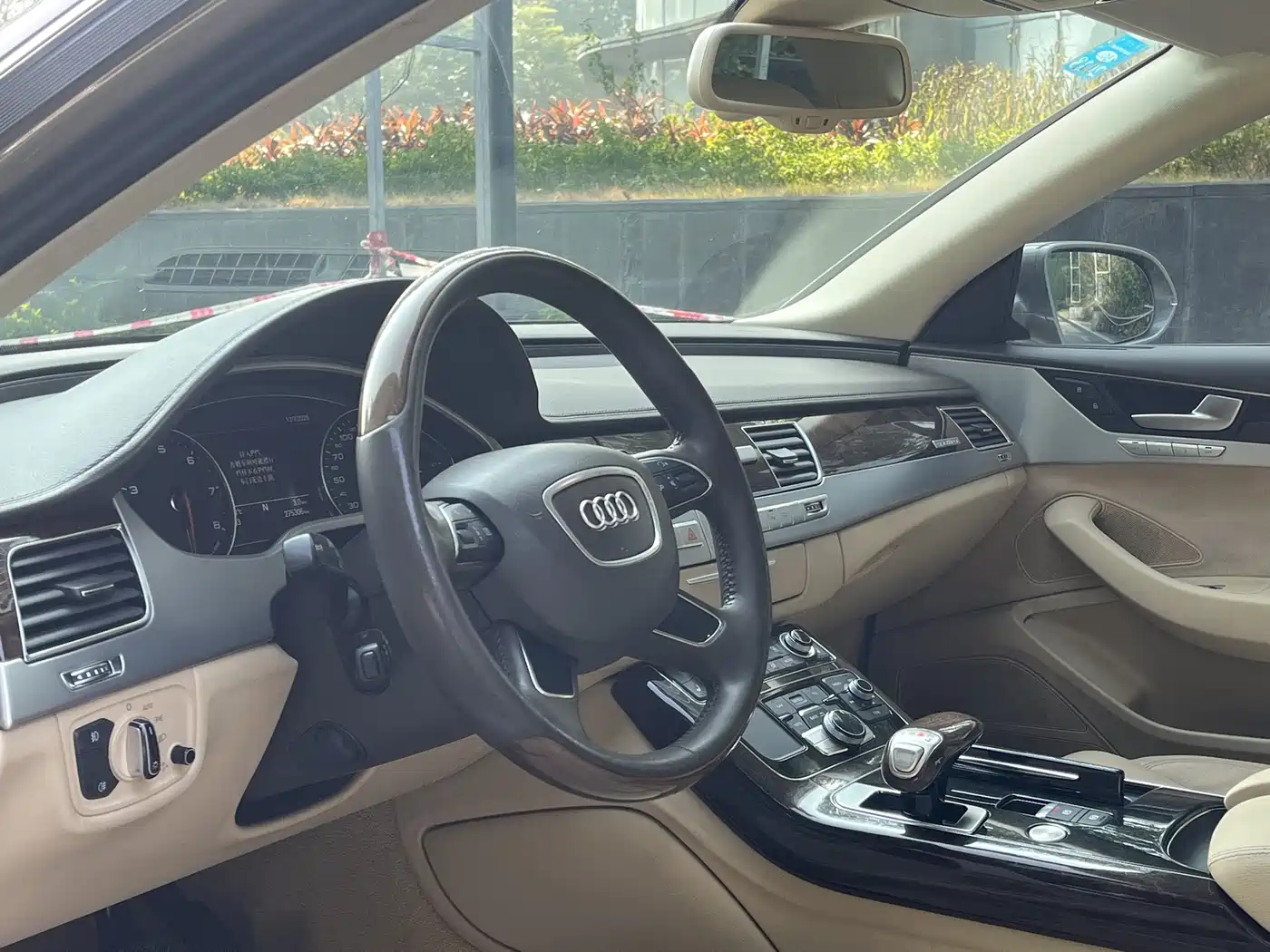 Audi A8 2013 A8L 45 TFSI quattro Comfort фото 14