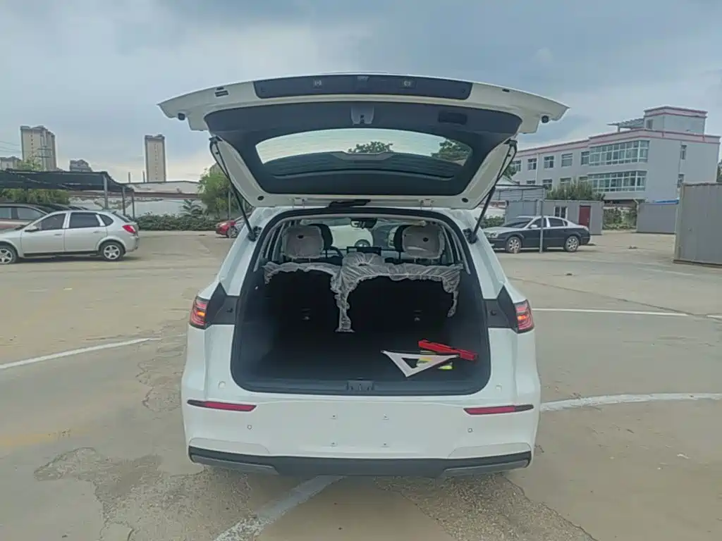Geely Galaxy Galaxy E5 2026 2026 530km Voyager Edition
