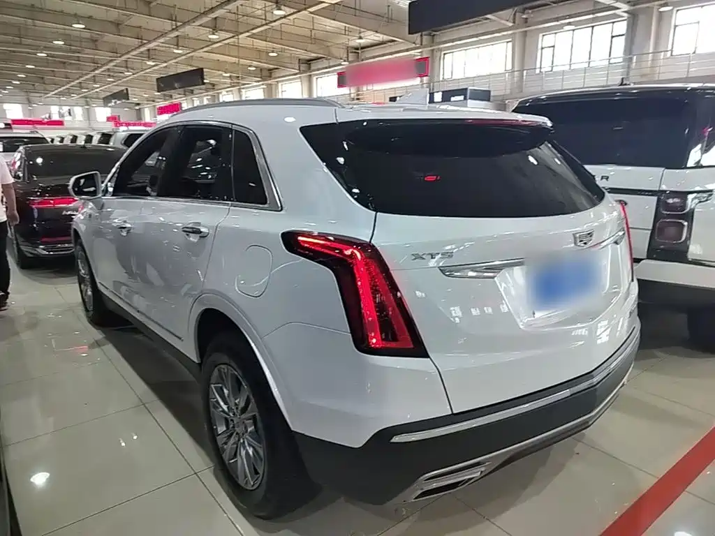 Cadillac XT5 2024 2023 2.0T 2WD Fashion Edition