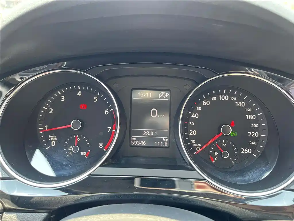 Volkswagen Sagitar 2018 280TSI DSG Spark Edition фото 18