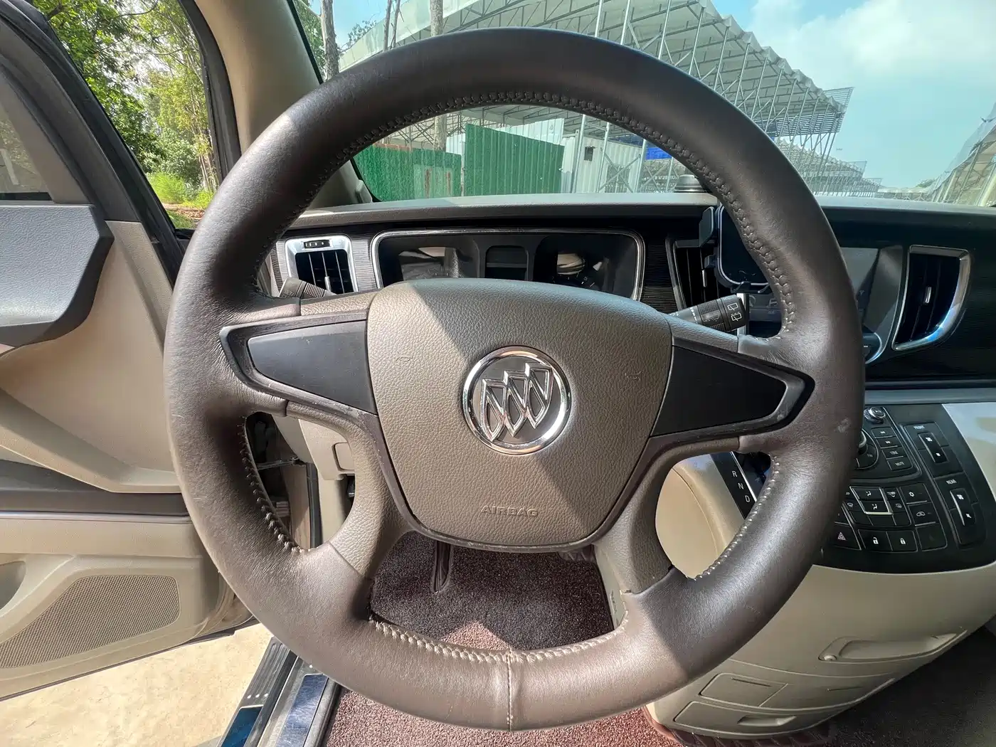 Buick GL8 2011 2011 2.4L CT Luxury Business Comfort Edition