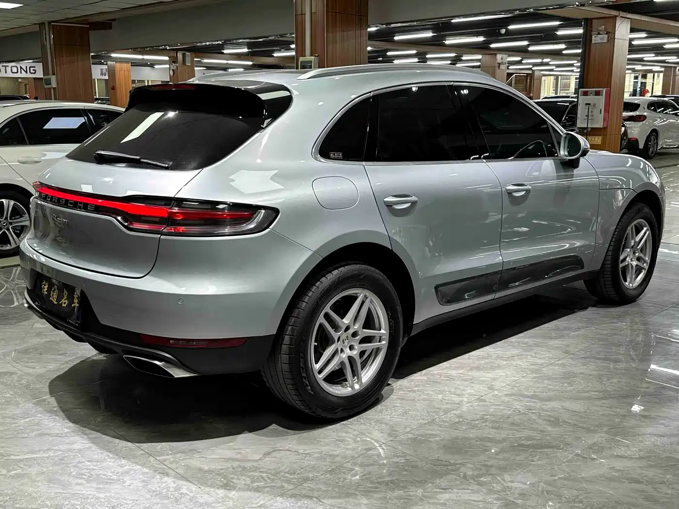 Porsche Macan 2021 Macan 2.0T фото 9