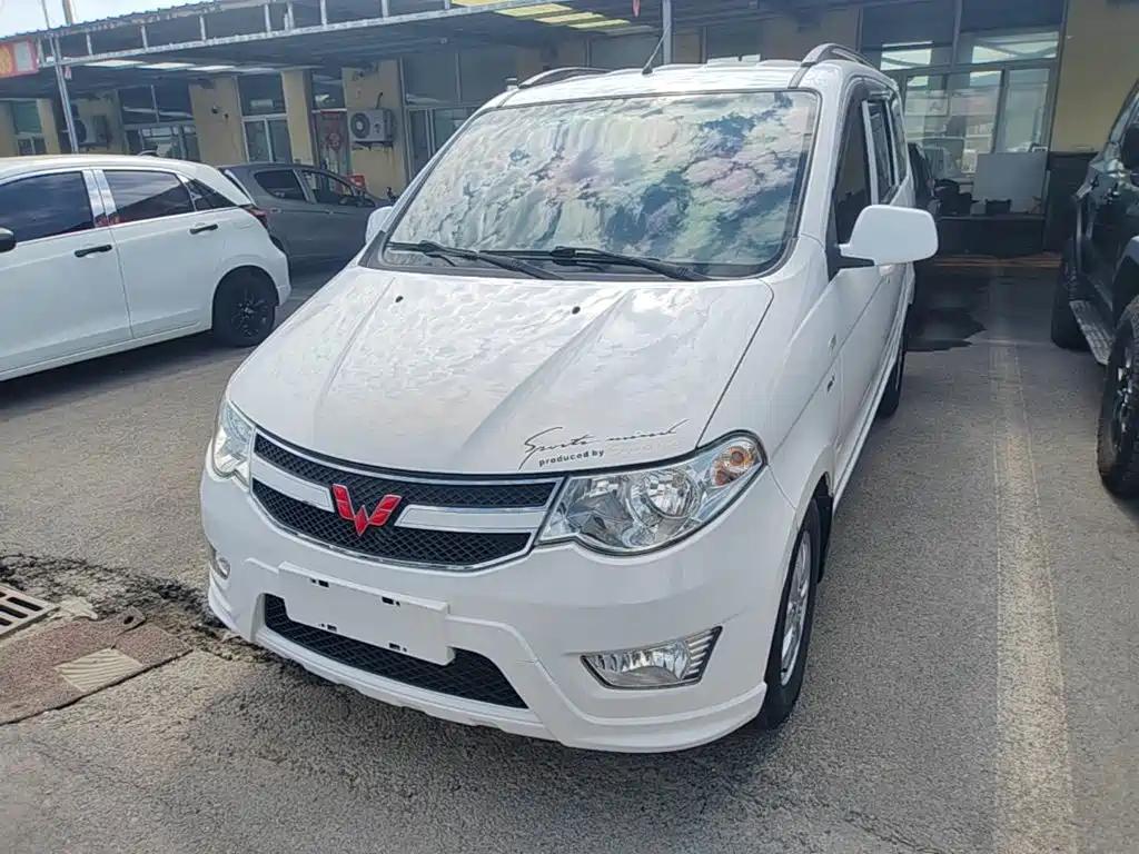 Wuling Motors Wuling Hongguang 2015 — пригон из Китая