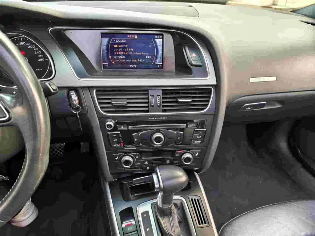 Audi A5 (Import) 2012 2.0TFSI Cabriolet фото 14