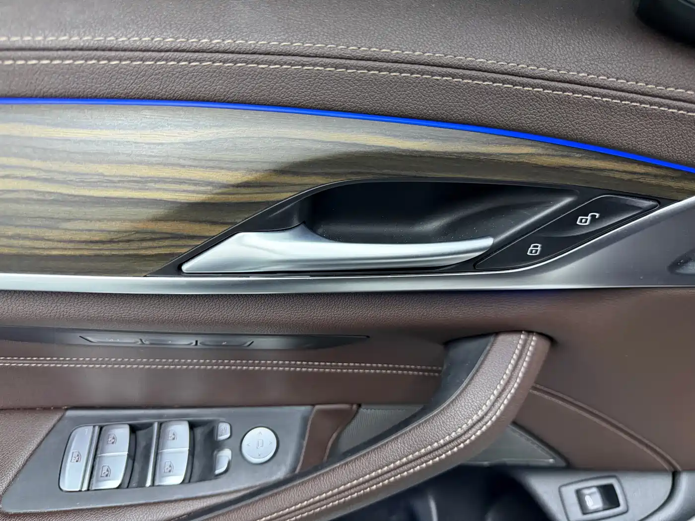 BMW 5 Series 2021 530Li Leading M Sport Package фото 4