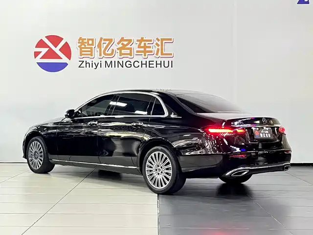 Mercedes-Benz E-Class 2022 Facelift III E 300 L Luxury — фото 5