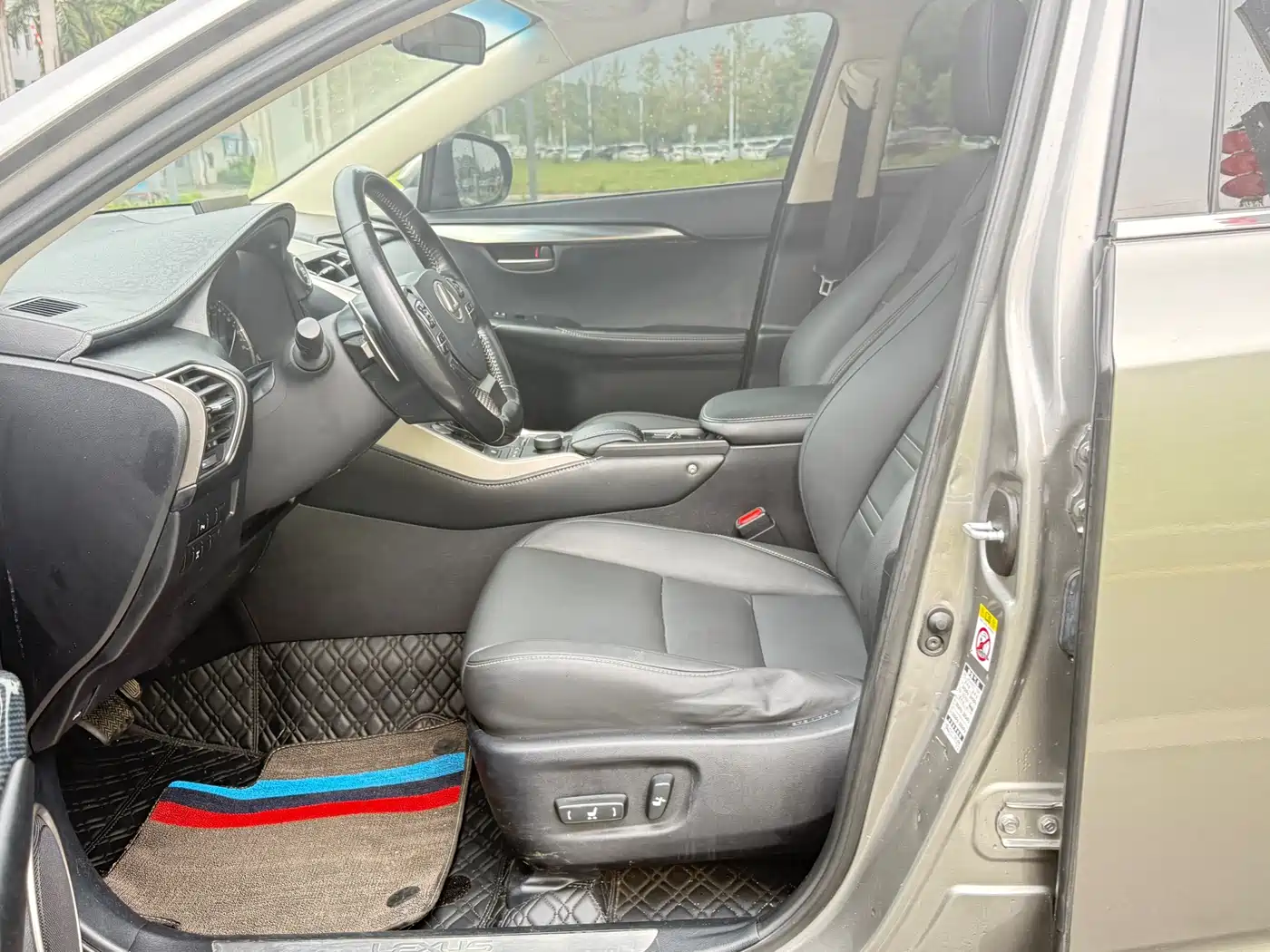 Lexus NX 2015 200t AWD F Sport фото 7