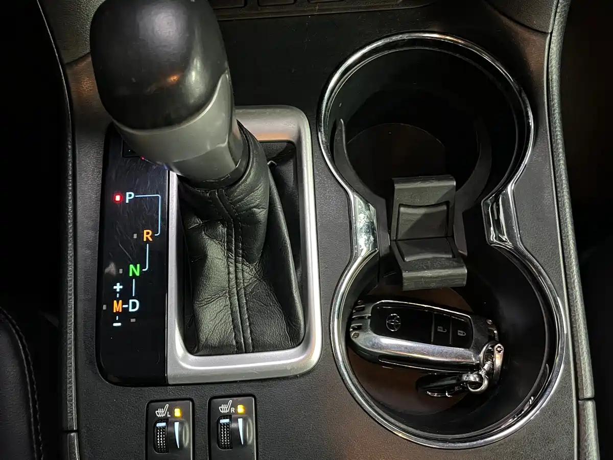 Toyota Highlander 2018 2.0T 4WD Luxury 7-seater China VI фото 29