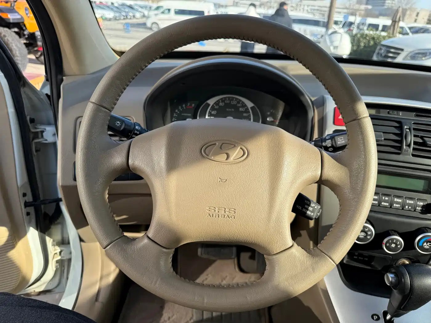 Hyundai Tucson 2013 2.0L Automatic 2WD Comfort фото 21