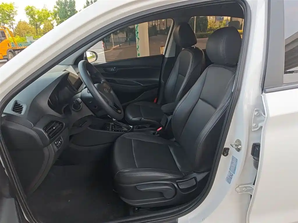 Hyundai Elantra 2018 1.6L Automatic Pleasing Edition GL China VI фото 15