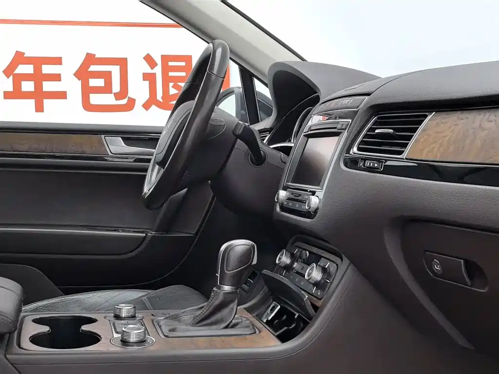 Volkswagen Touareg 2017 3.0TSI Explorer Edition фото 22