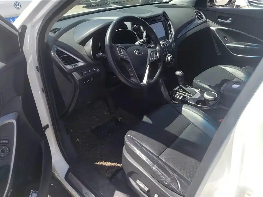 Hyundai Santa Fe 2015 2.0T Automatic 4WD Smart 7-seater фото 9