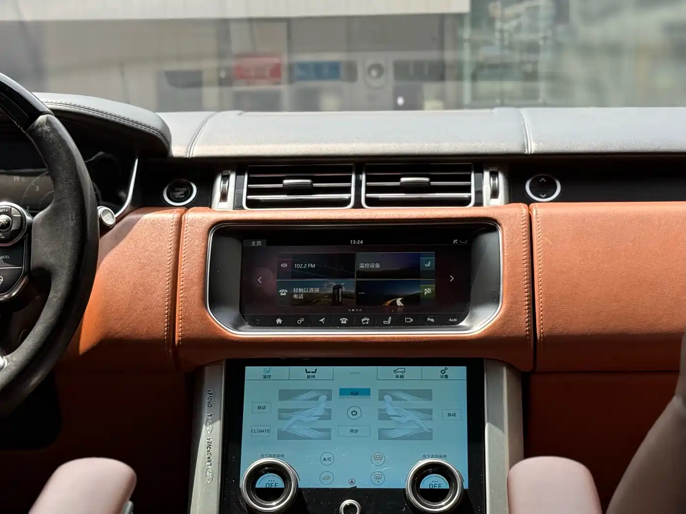 Land Rover Range Rover 2015 3.0 TDV6 Hybrid Vogue SE Genesis Extended фото 14