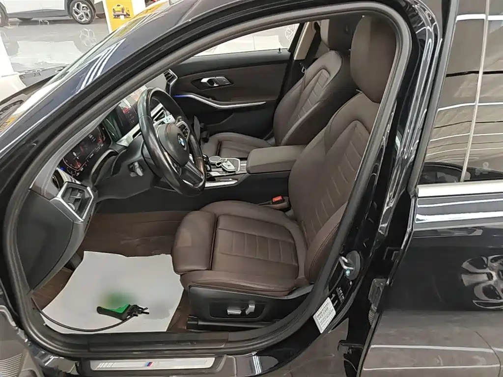 BMW 3 Series 2020 320Li M Sport Package фото 15