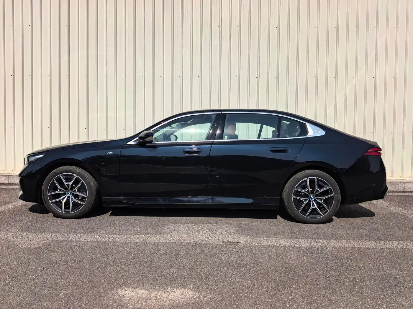 BMW i5 2024 eDrive 35L M Sport Package фото 5