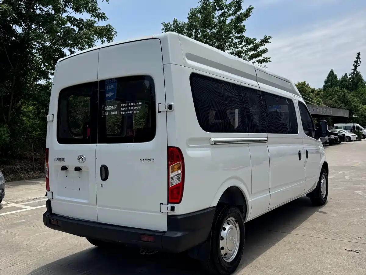 SAIC Maxus Xintu V80 2019 Model 2.5T Classic 6-speed manual Aoyuntong long wheelbase medium roof 7-seater фото 4