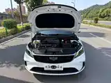 Фото 8 - Geely Binrui