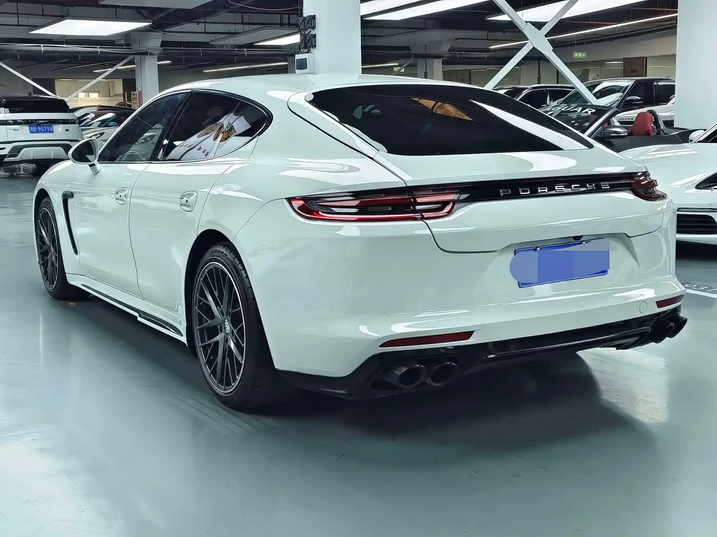 Porsche Panamera 2014 Panamera 3.0T фото 15