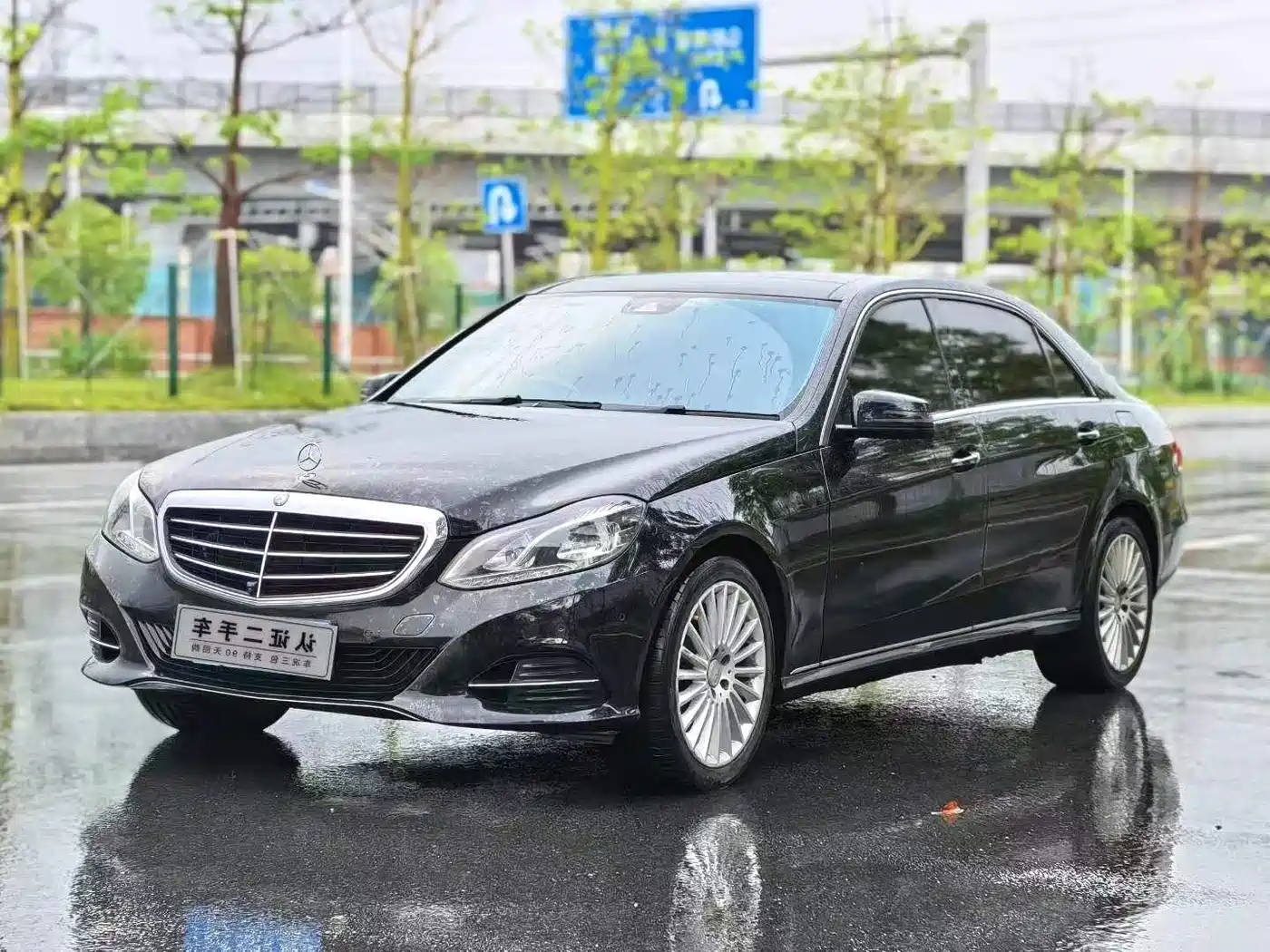 Mercedes-Benz E-Class 2015 E 320 L фото 3