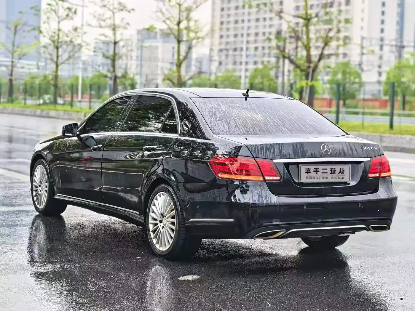 Mercedes-Benz E-Class 2015 E 320 L фото 9
