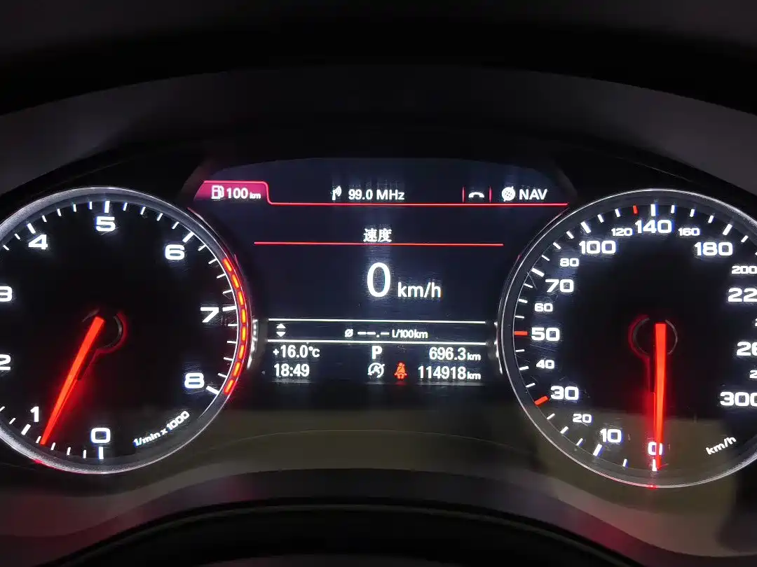 Audi A7 2012 3.0TFSI quattro Luxury Model фото 9