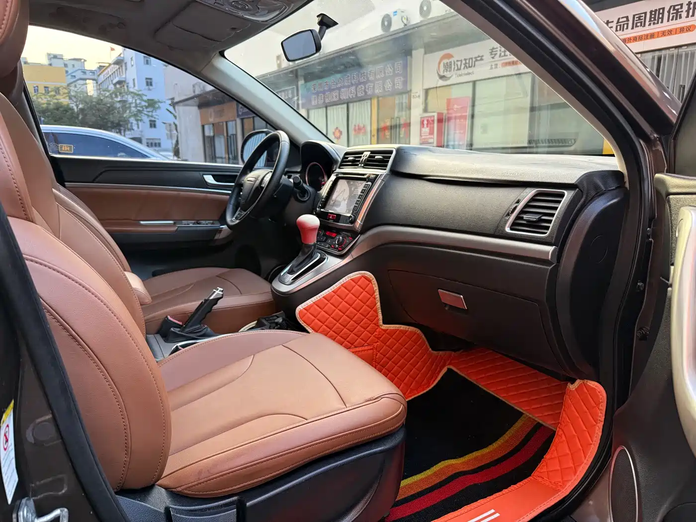 Фото 22 - Haval H6