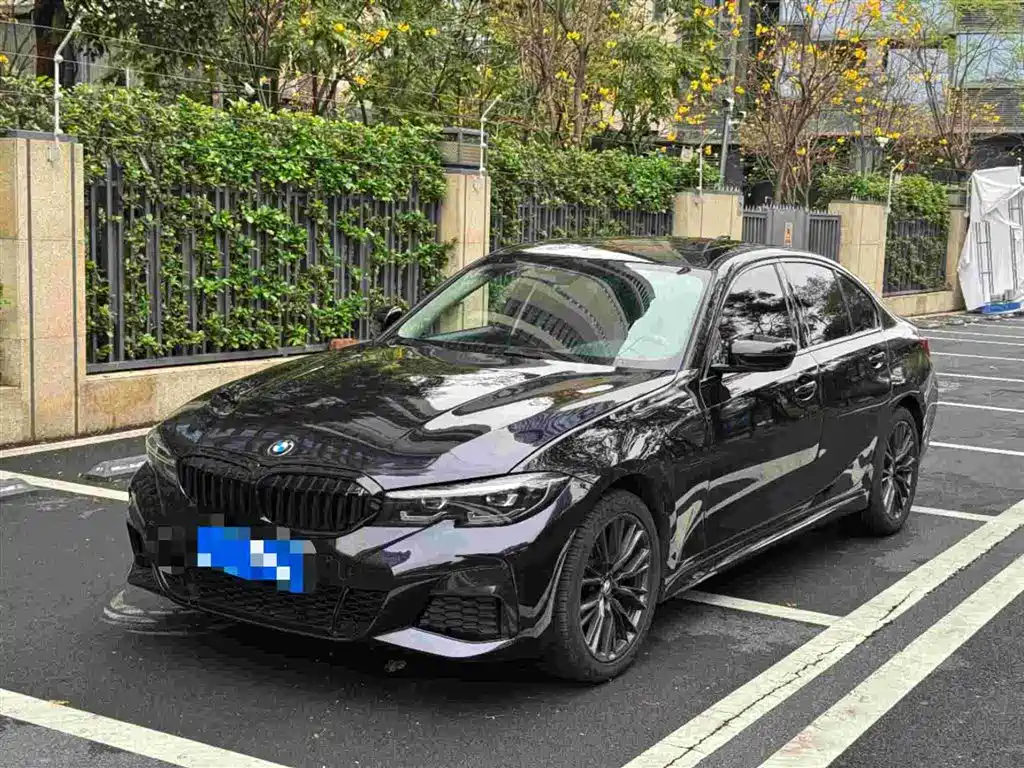 BMW 3 Series 2022 325i M Sport Shadow Edition