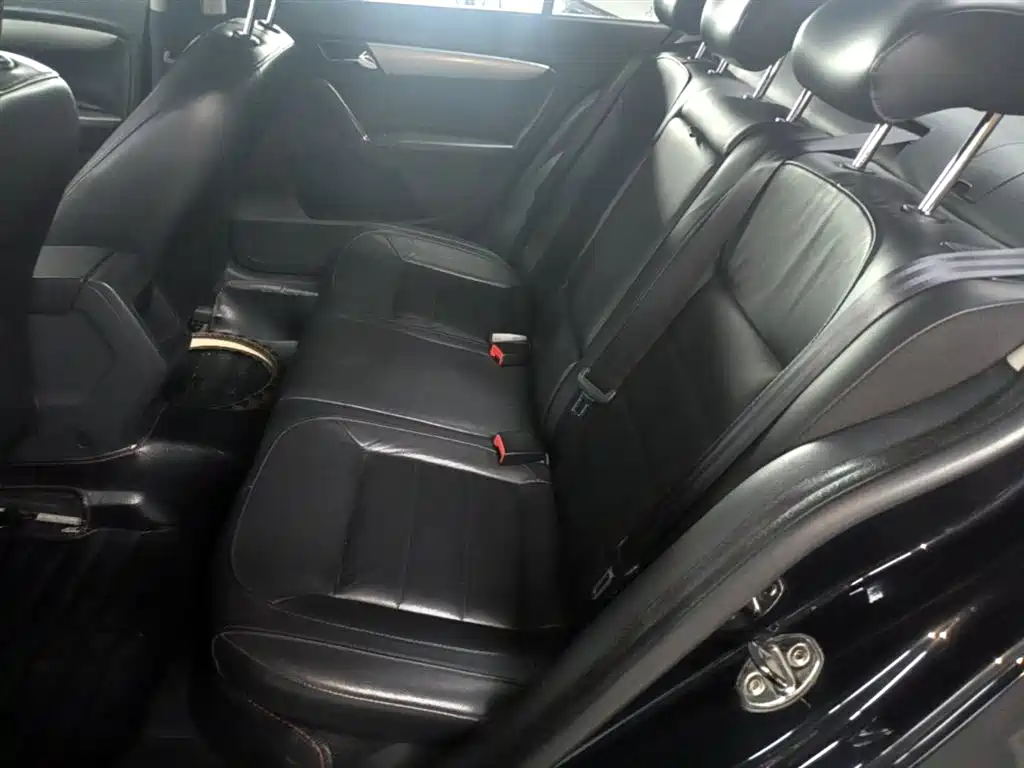 Volkswagen Lavida 2013 Facelift Classic 1.6L Automatic Comfort фото 17