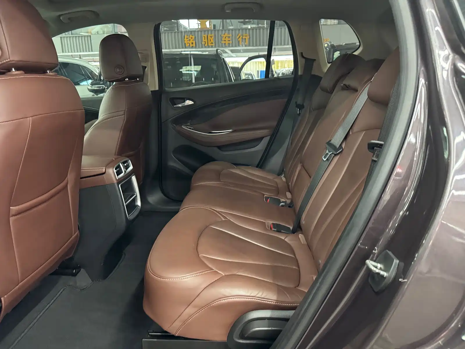 Фото 11 - Buick Envision Plus