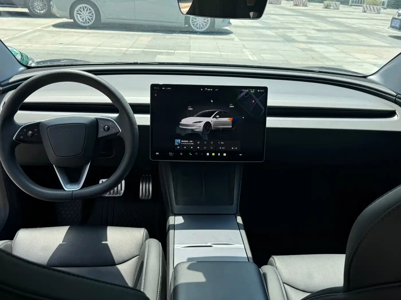 Фото 6 - Tesla Model 3