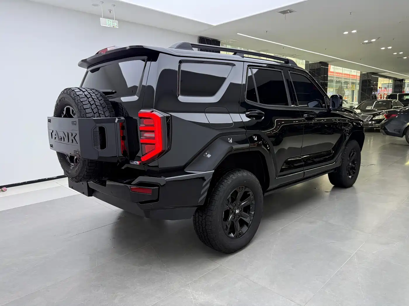 Tank 400 New Energy 2024 Hi4-T Off-Road Edition фото 3