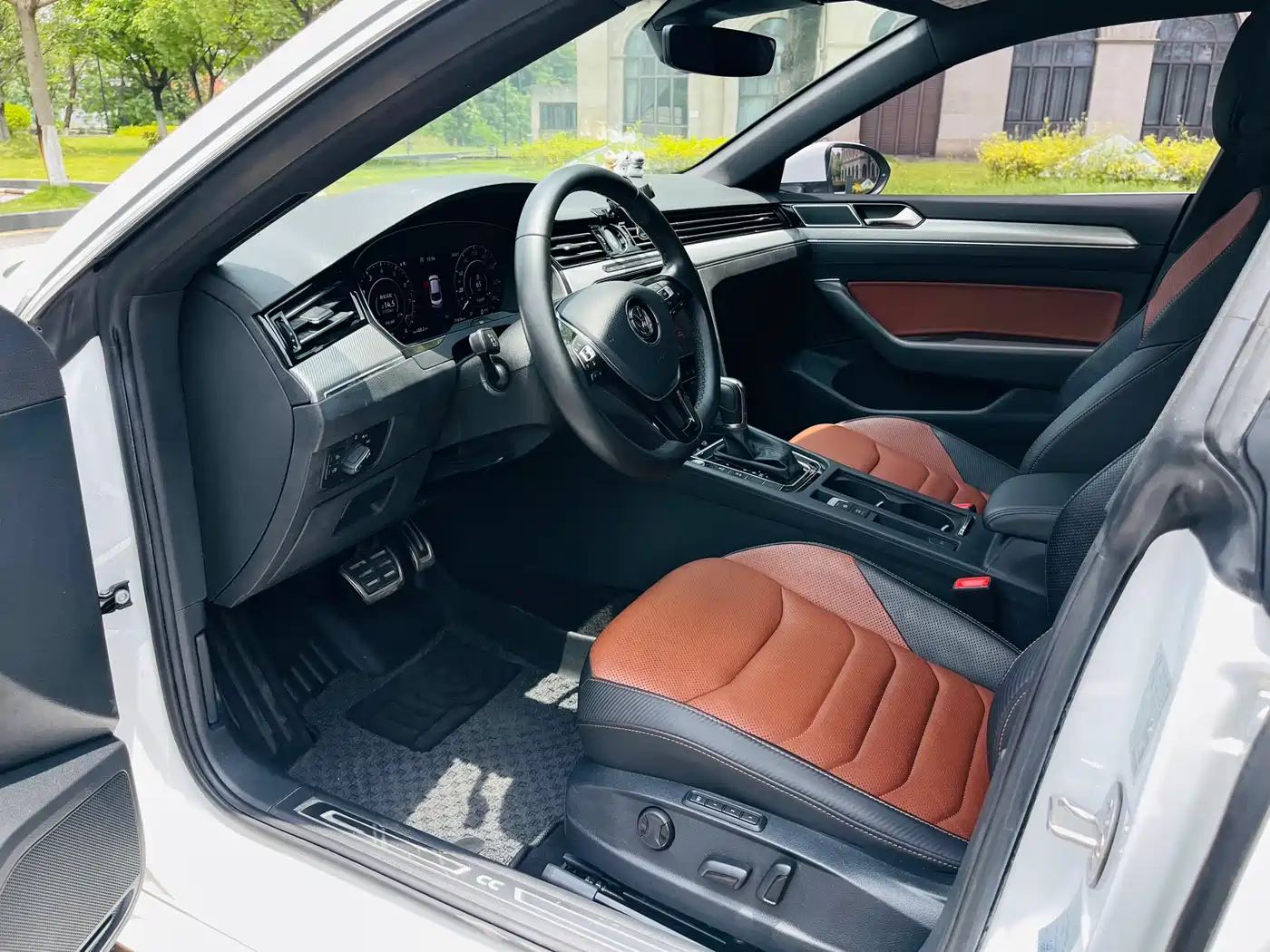Volkswagen FAW-Volkswagen CC 2019 380TSI Charming Appearance (China V) фото 8