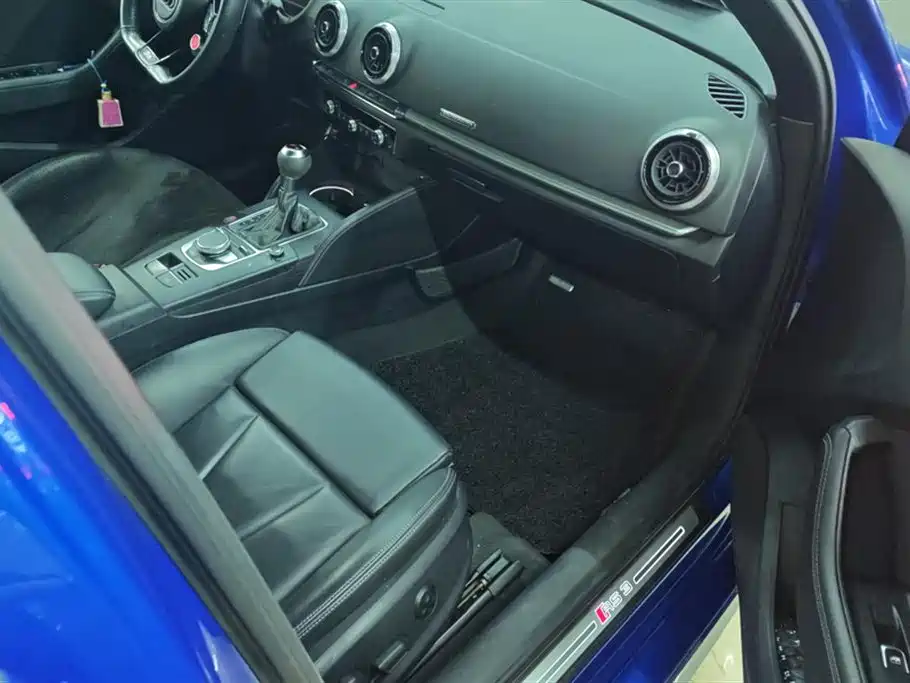 Audi RS 3 2017 RS 3 2.5T Limousine фото 8