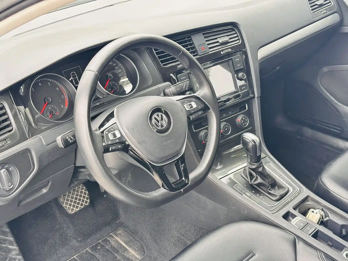 Volkswagen Golf 2018 230TSI Automatic Comfort фото 5