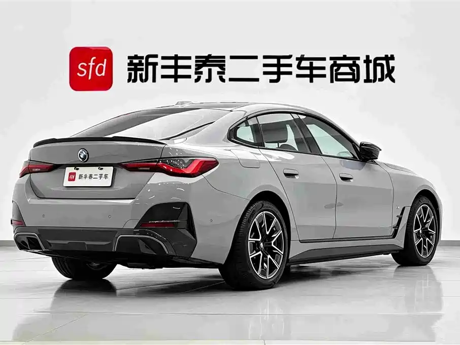 BMW i4 2023 2022 eDrive40