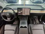 Фото 10 - Tesla Model 3