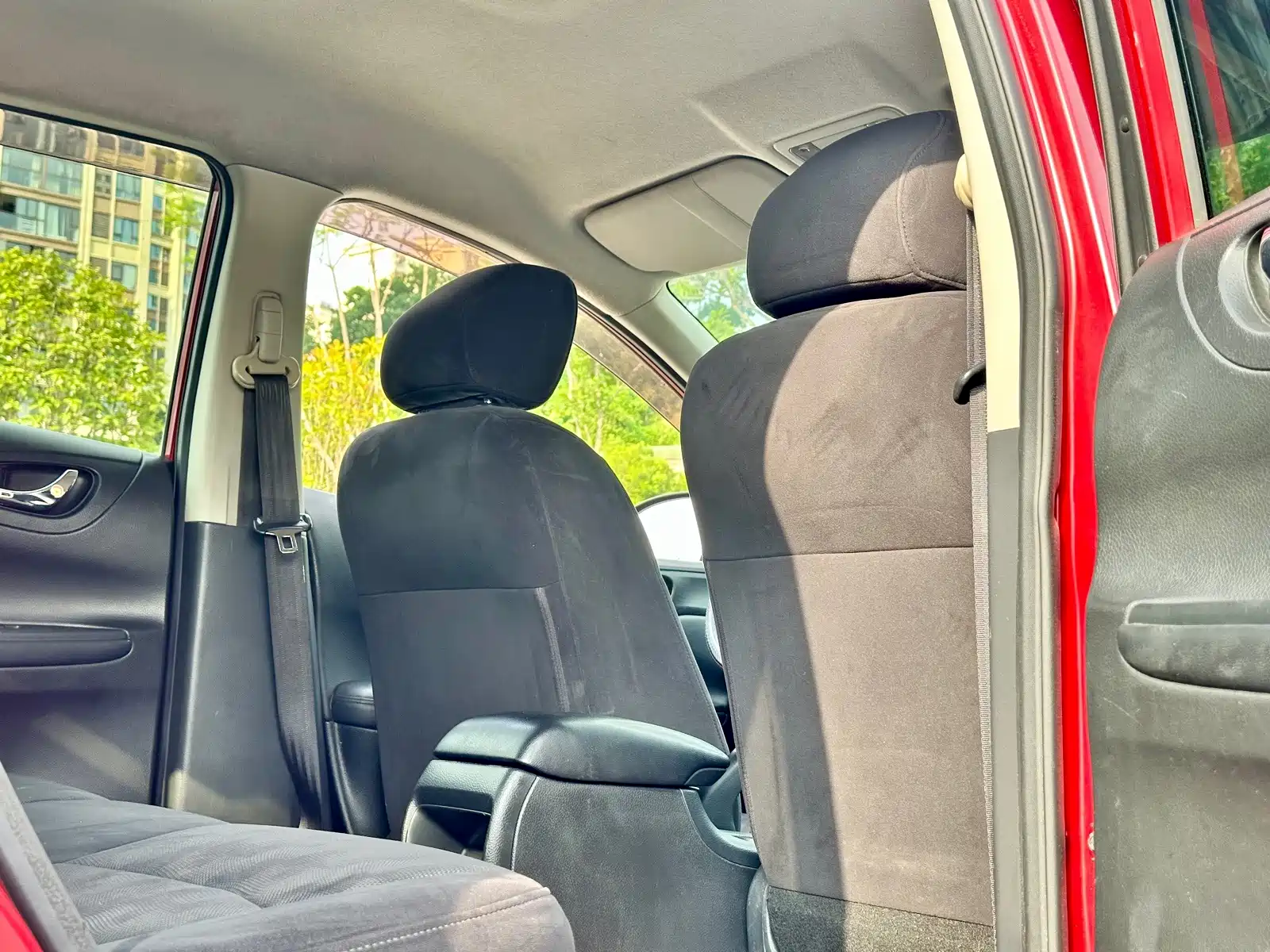 Фото 25 - Nissan Tiida