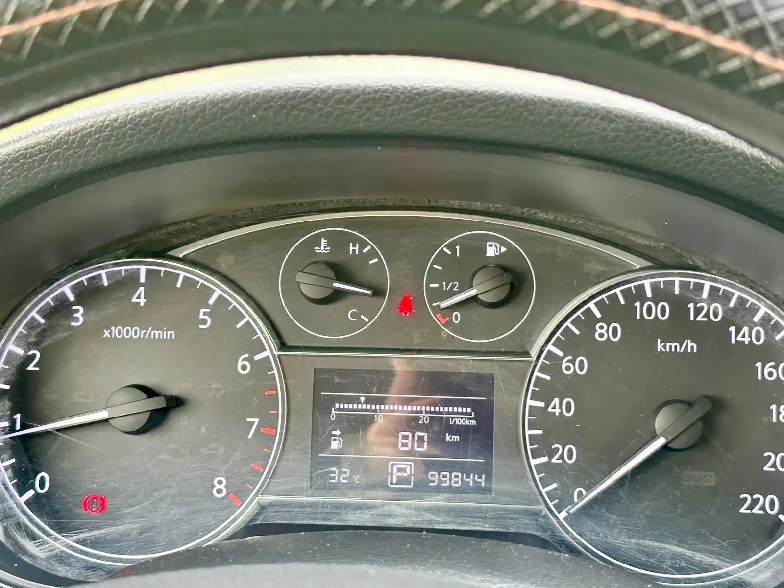 Фото 40 - Nissan Tiida