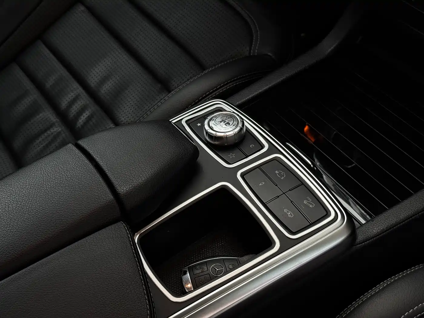 Mercedes-Benz M-Class AMG 2014 AMG ML 63 фото 9
