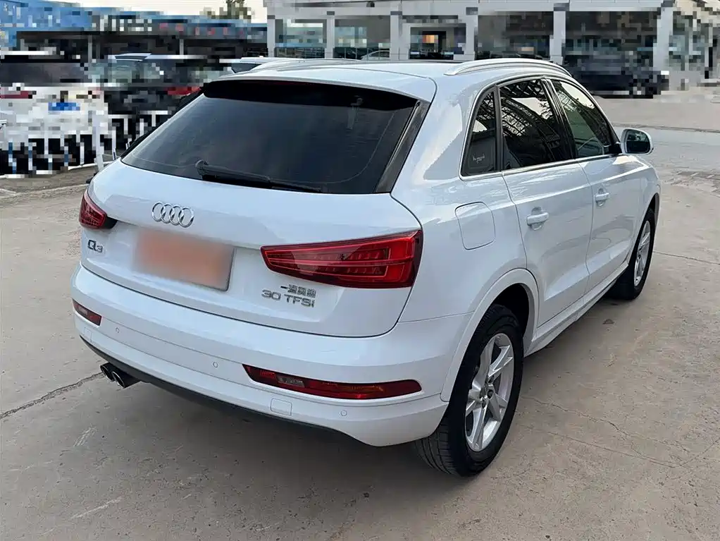 Audi Q3 2018 30th Anniversary Edition 30 TFSI Fashion фото 4