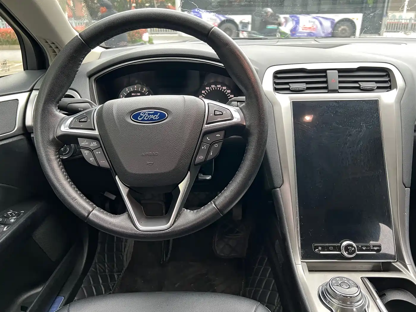 FORD MONDEO