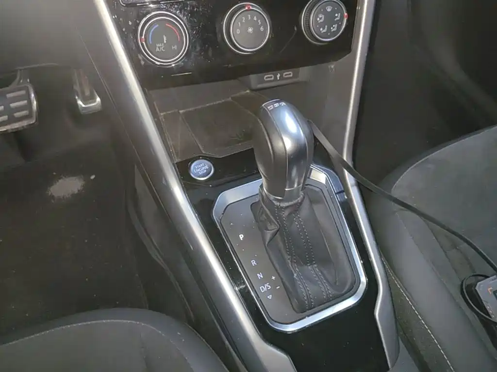 Volkswagen T-ROC 2022 280TSI DSG 2WD R-Line Pro PLUS фото 21