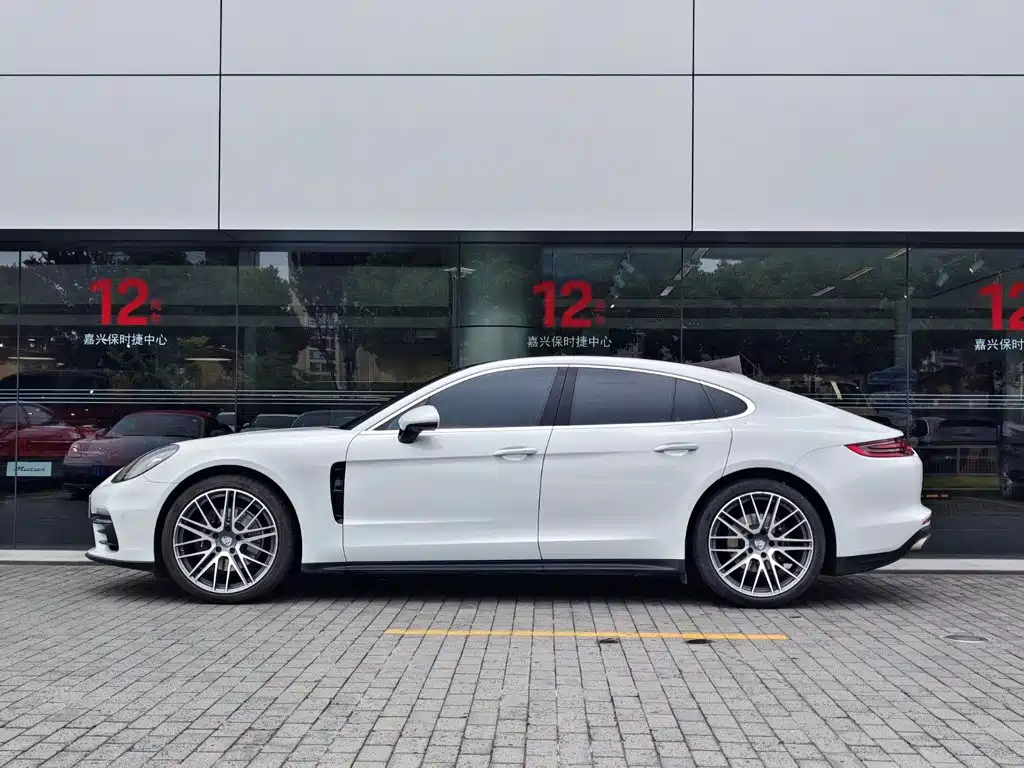 Porsche Panamera, миниатюра 2